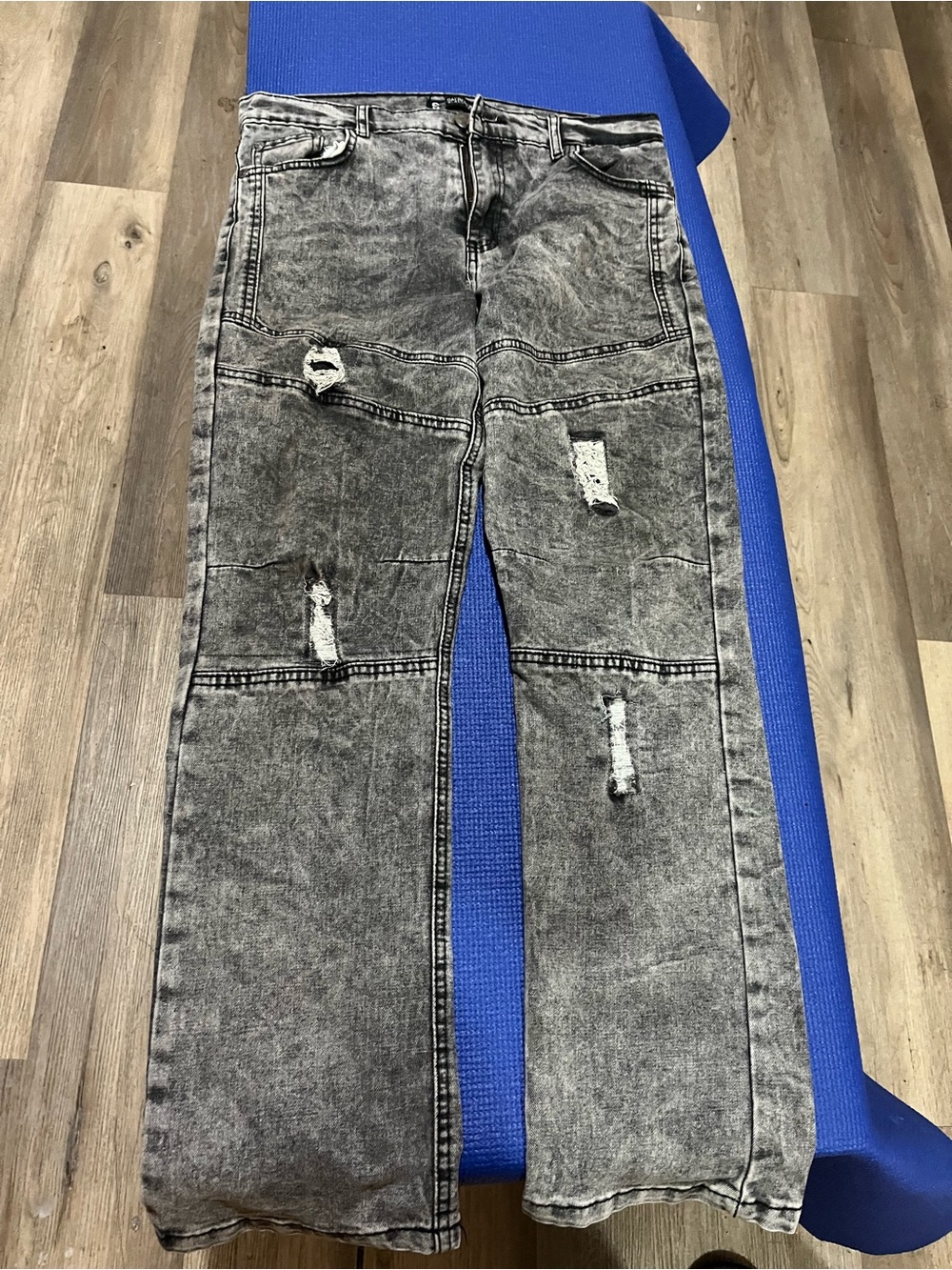Men's Distressed Washed Gray Jeans